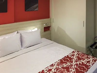 Comfort Hotel & Suites נטאל
